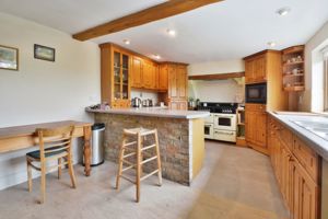 Kitchen/breakfast room- click for photo gallery